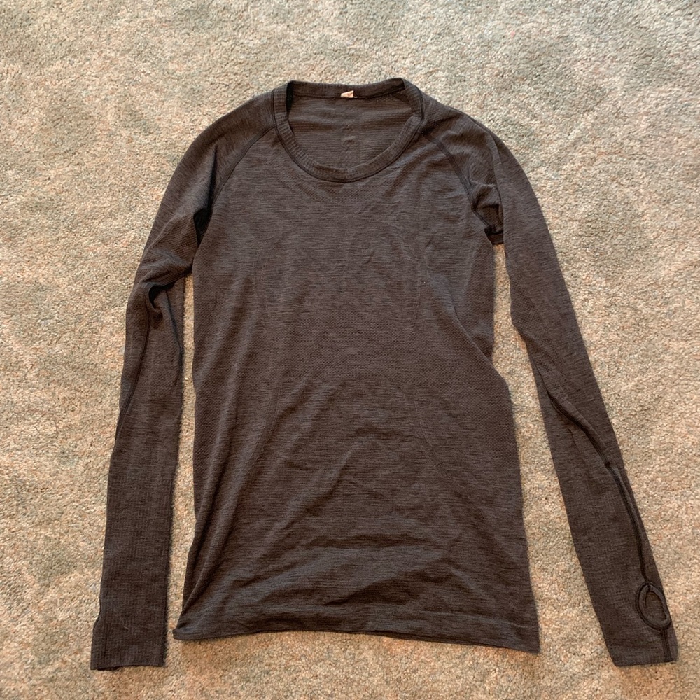 Lululemon swiftly tech long sleeve